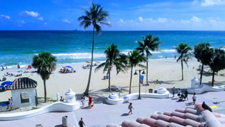 Yes, Fort Lauderdale does have beaches